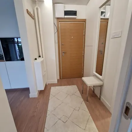 Royal Sava River Blok 70 Belgrad