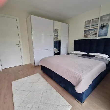 Royal Sava River Blok 70 * Belgrad